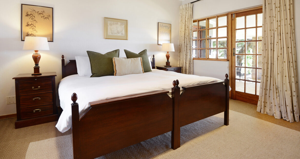 Valbonne_Jacks_room_wide.HR